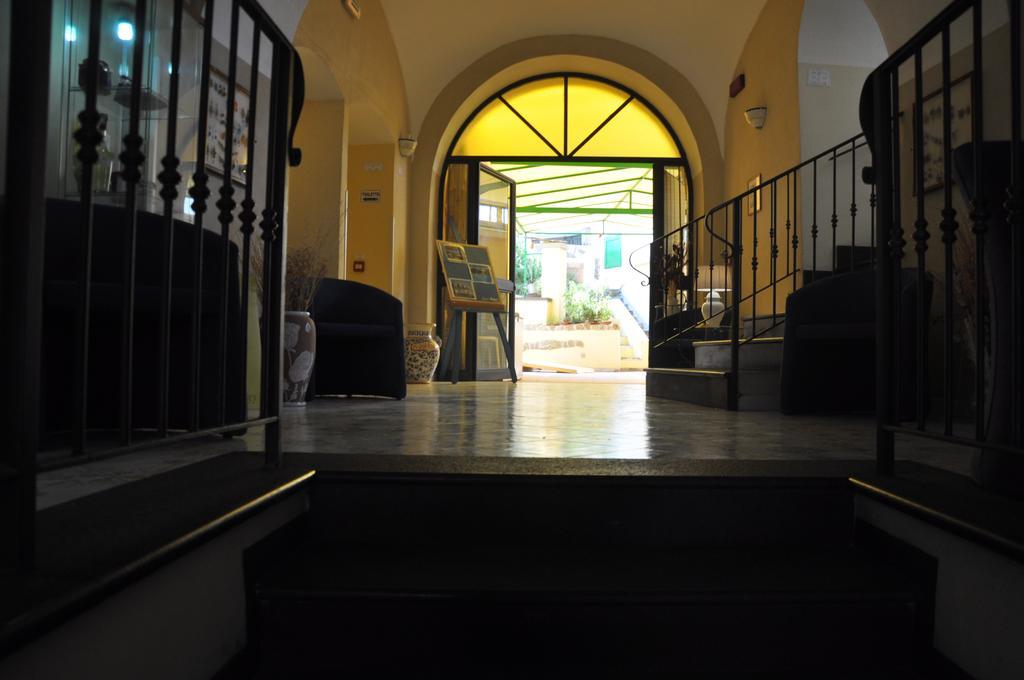 Hotel Savoia Procida Exteriör bild