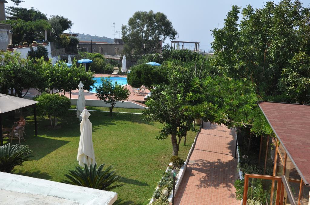 Hotel Savoia Procida Exteriör bild